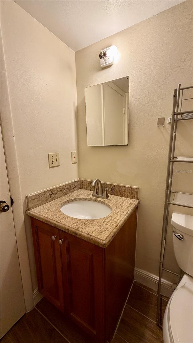 PINE SHADOWS CONDO PH 01 - Residential Lease
