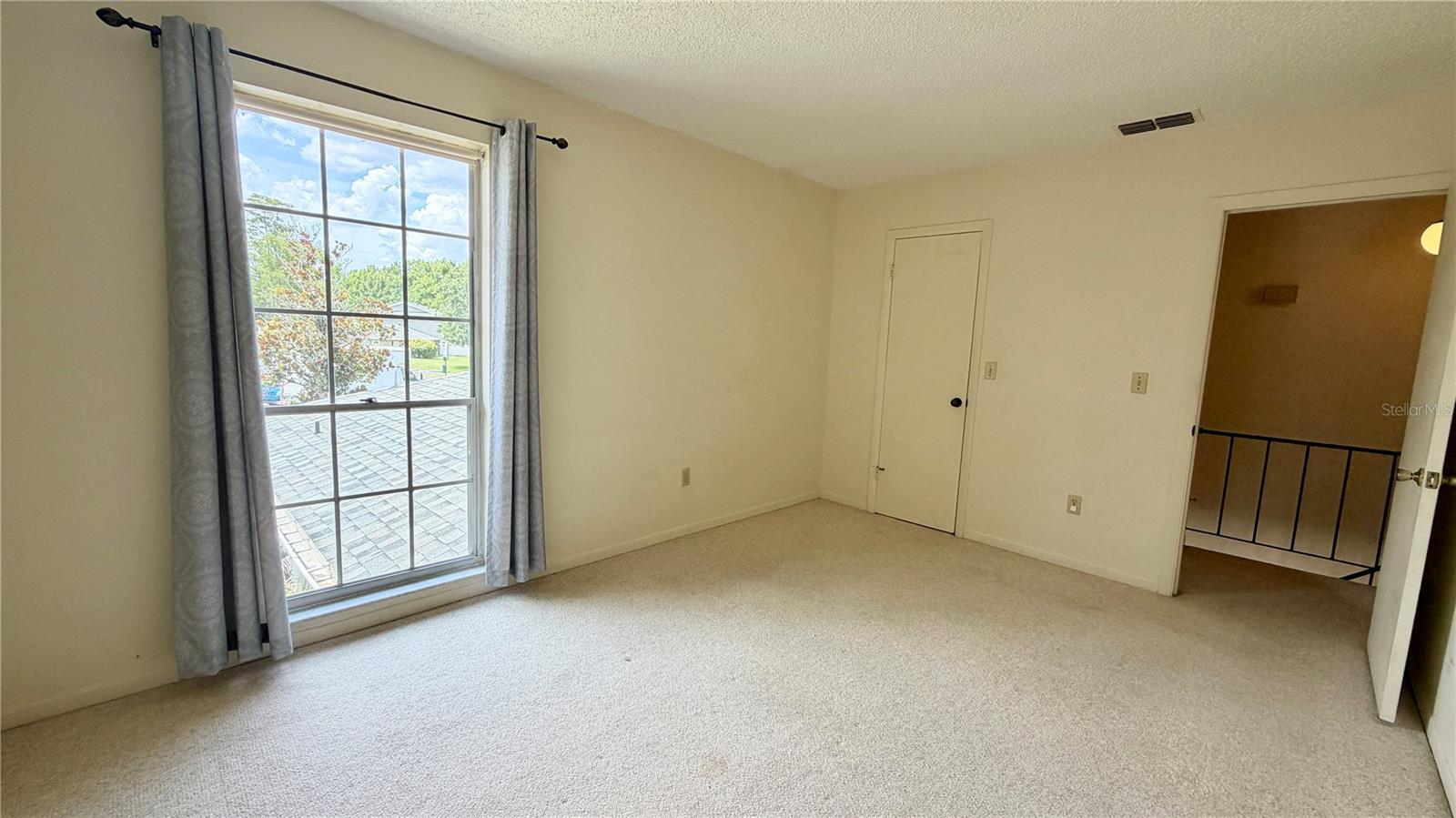 PINE SHADOWS CONDO PH 01 - Residential Lease