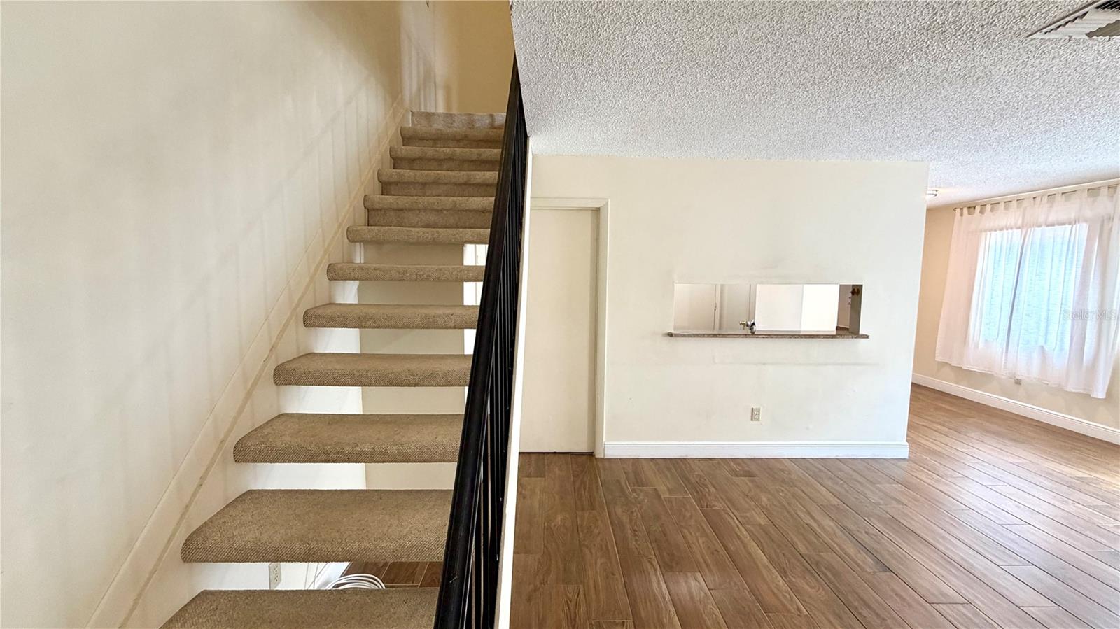 PINE SHADOWS CONDO PH 01 - Residential Lease
