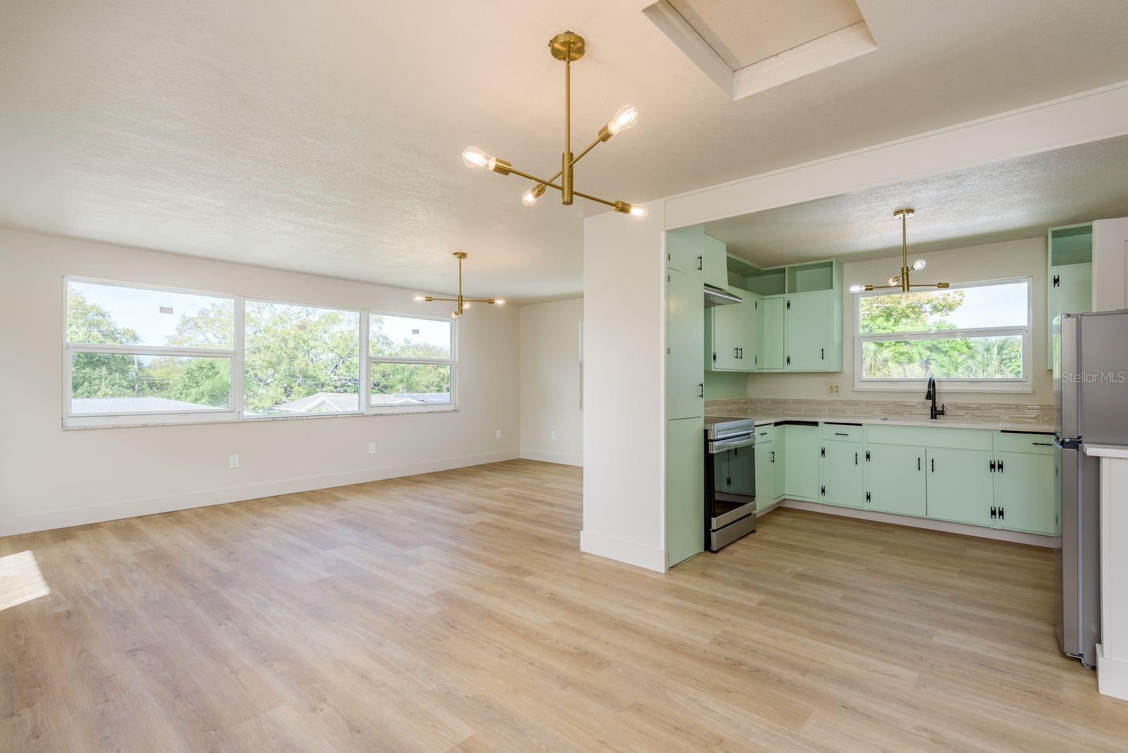 FAIRWAY ESTATES 4TH ADD - Residential