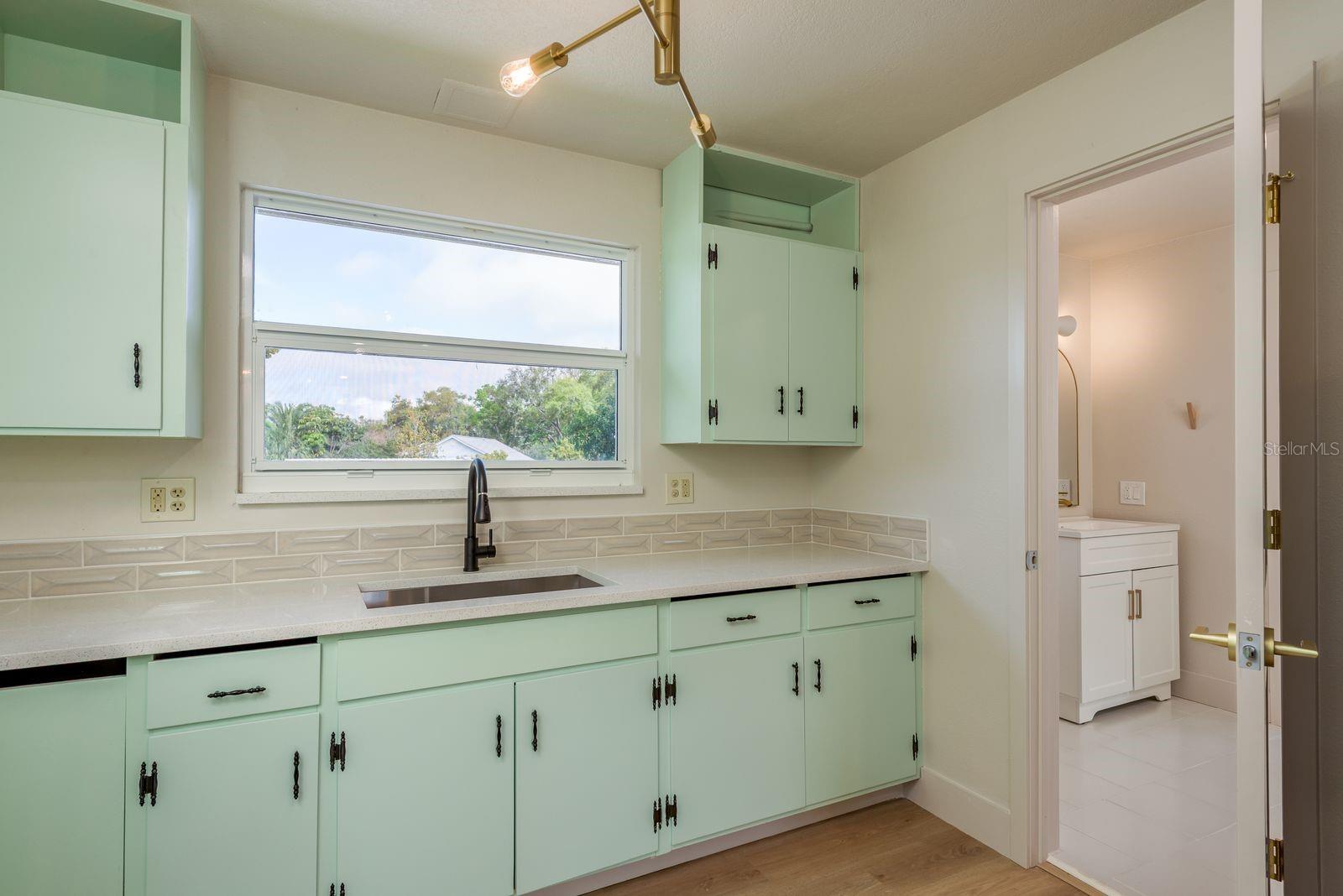 FAIRWAY ESTATES 4TH ADD - Residential