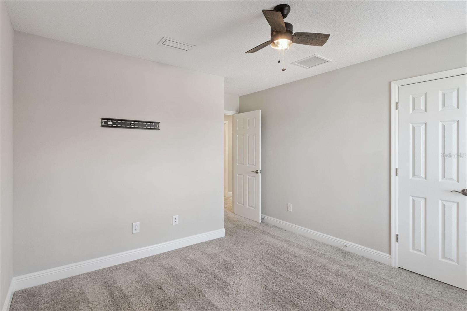 HINTON HAWKSTONE PH 1A1 - Residential