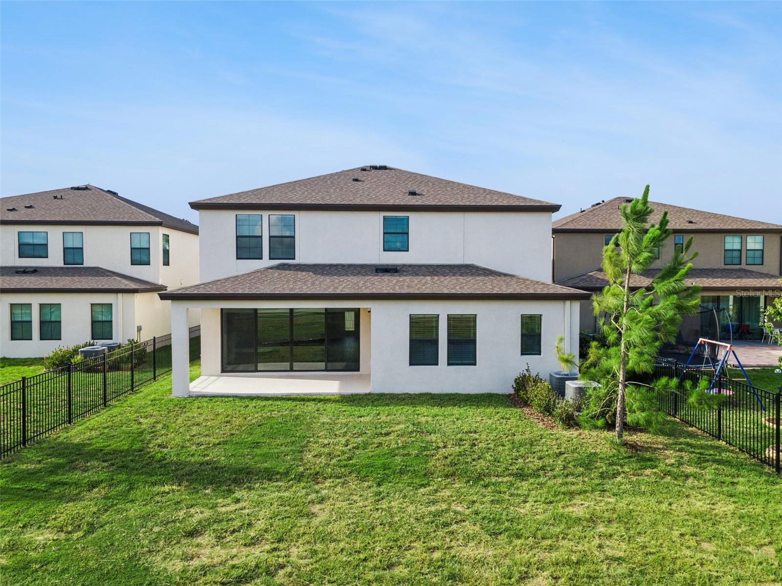 HINTON HAWKSTONE PH 1A1 - Residential