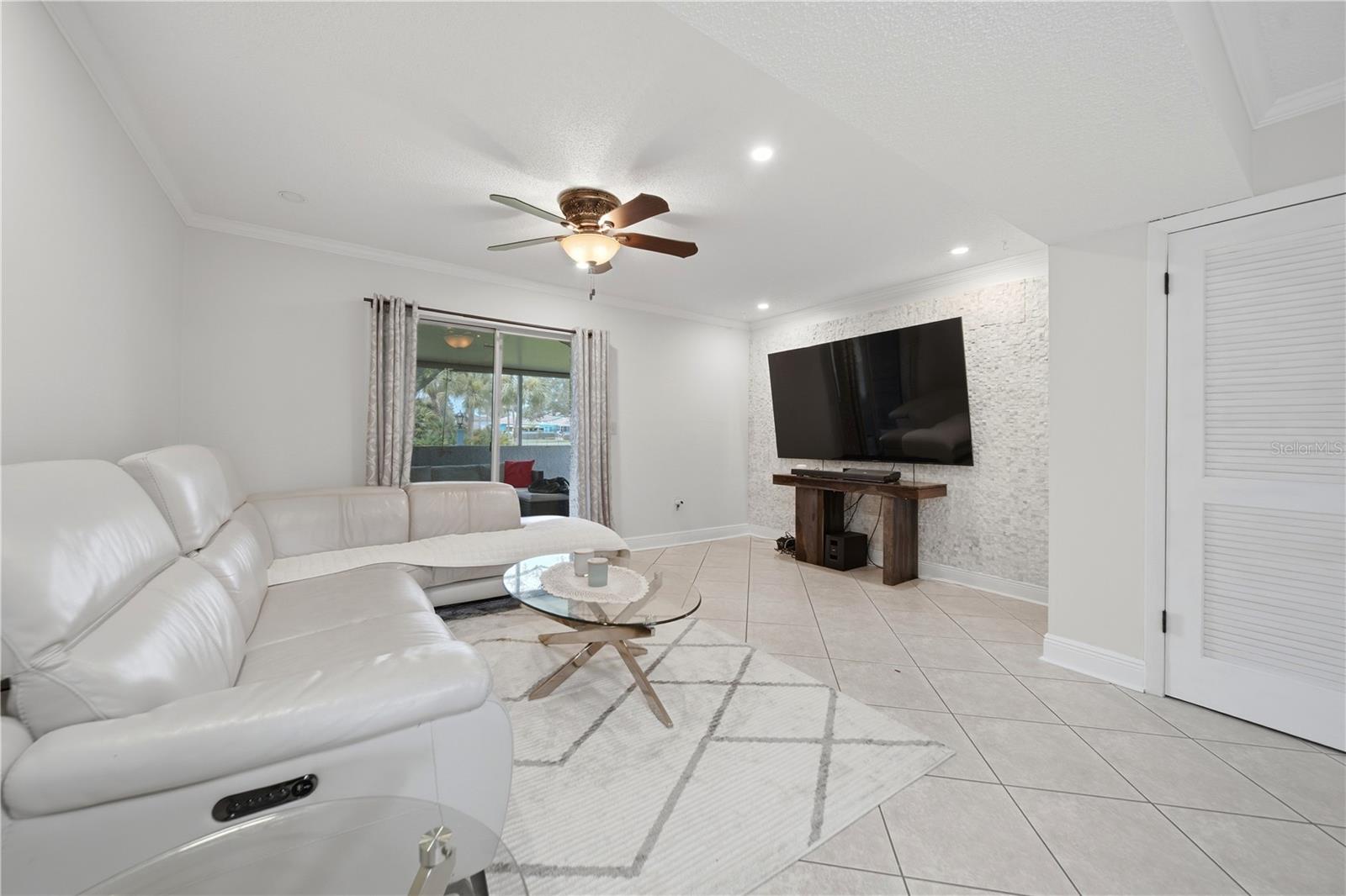 WINDWARD POINTE ST PETERSBURG - Residential