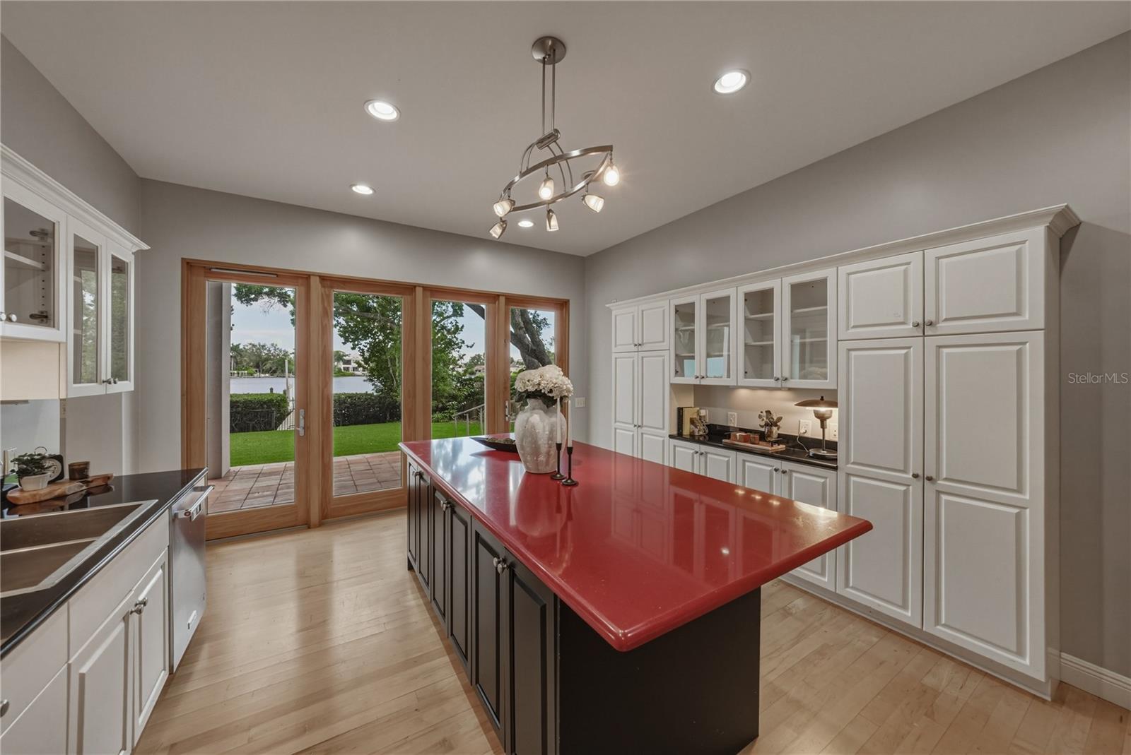 SNELL ISLE SHORES - Residential