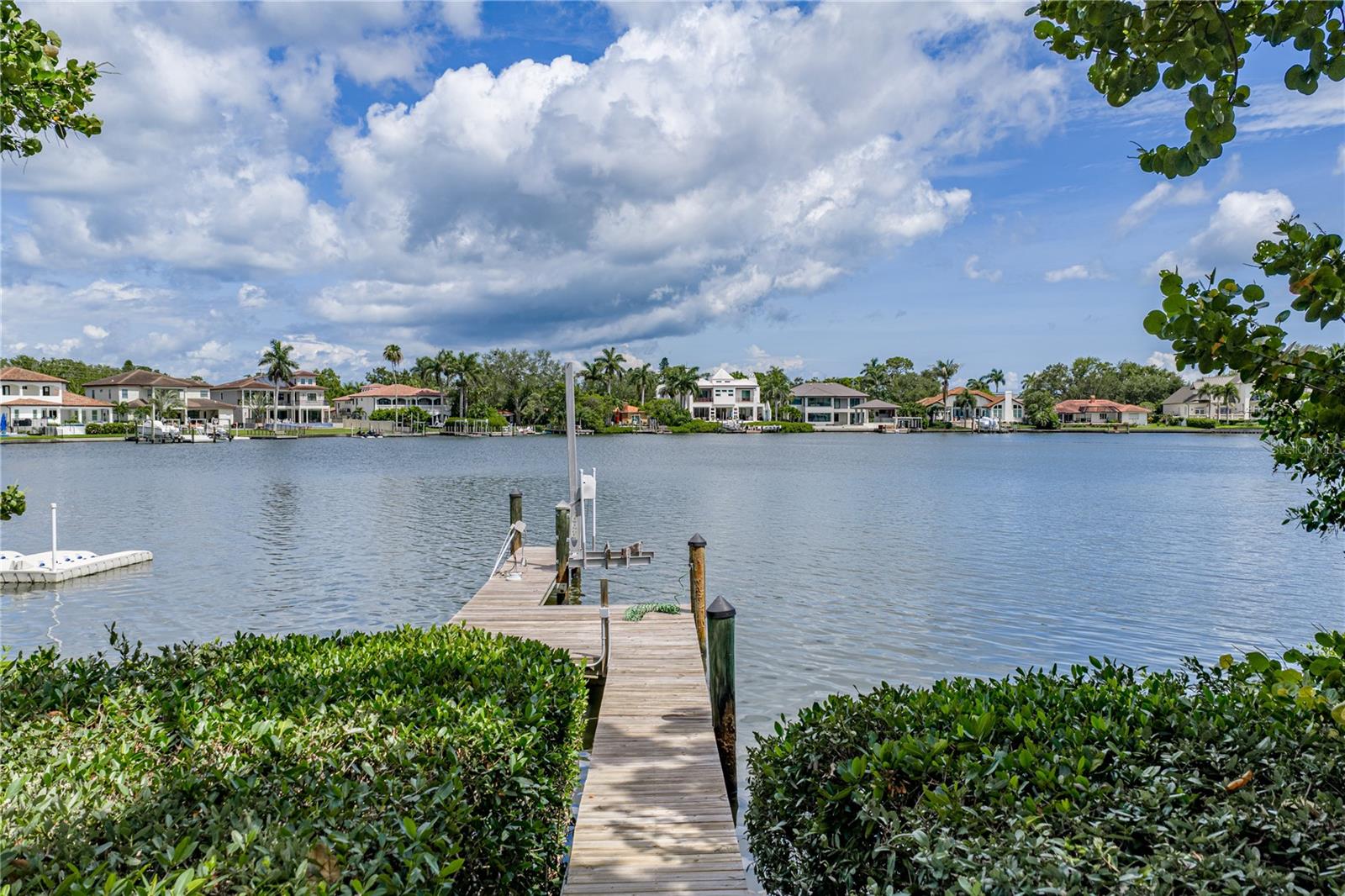 SNELL ISLE SHORES - Residential