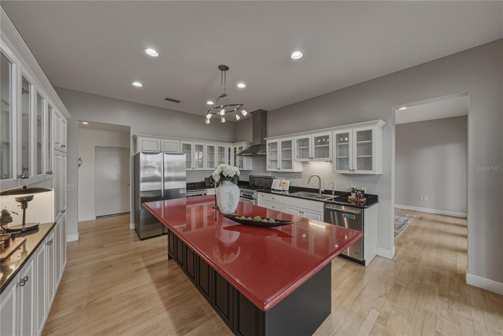 SNELL ISLE SHORES - Residential