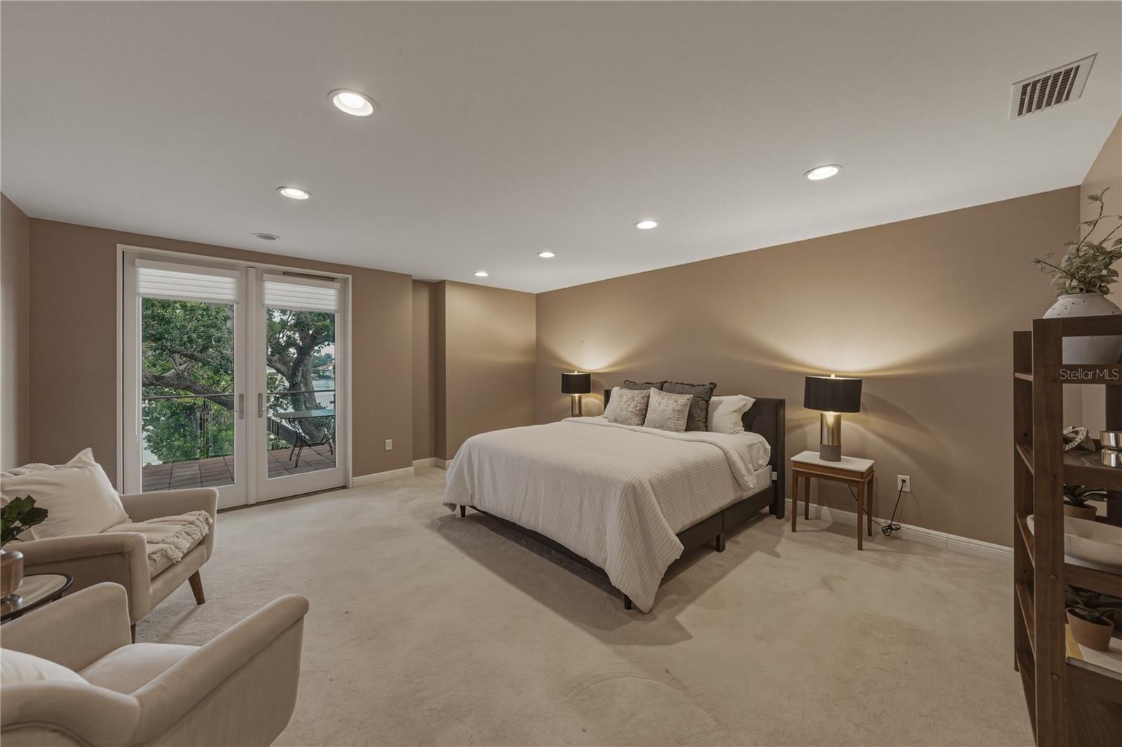 SNELL ISLE SHORES - Residential