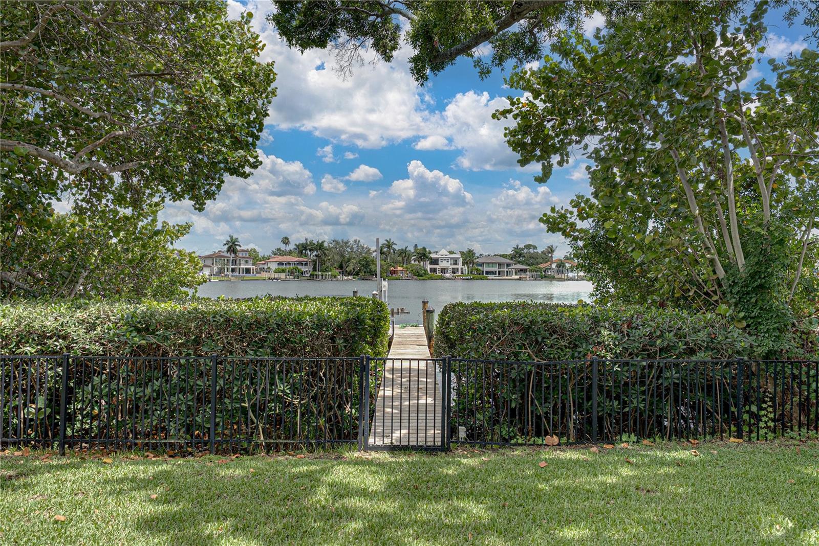 SNELL ISLE SHORES - Residential