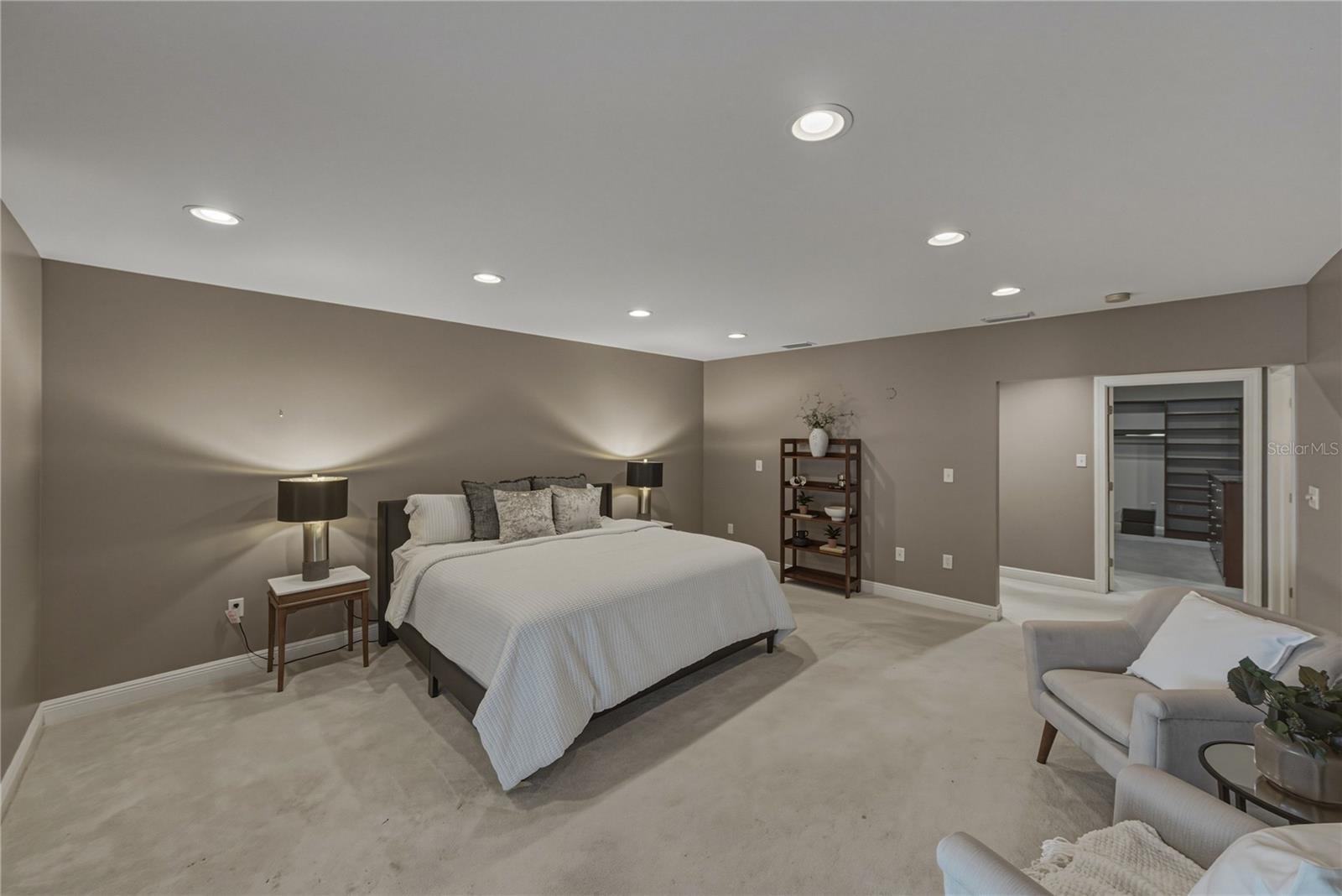 SNELL ISLE SHORES - Residential