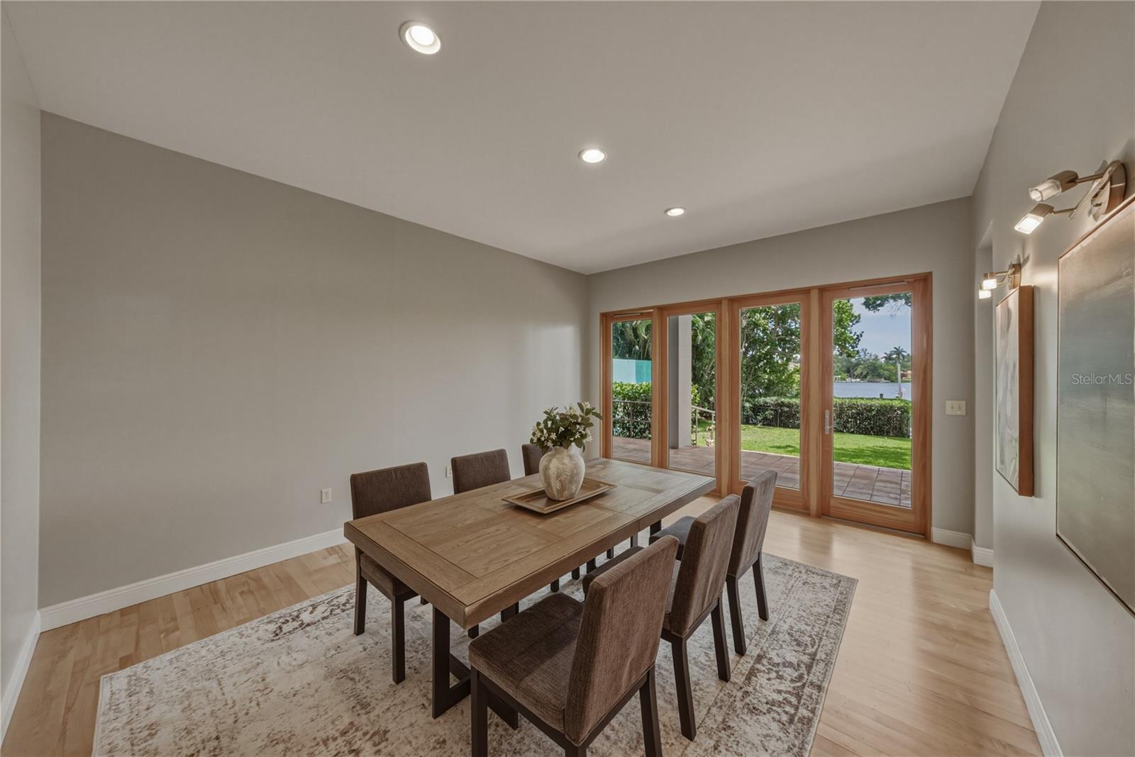 SNELL ISLE SHORES - Residential