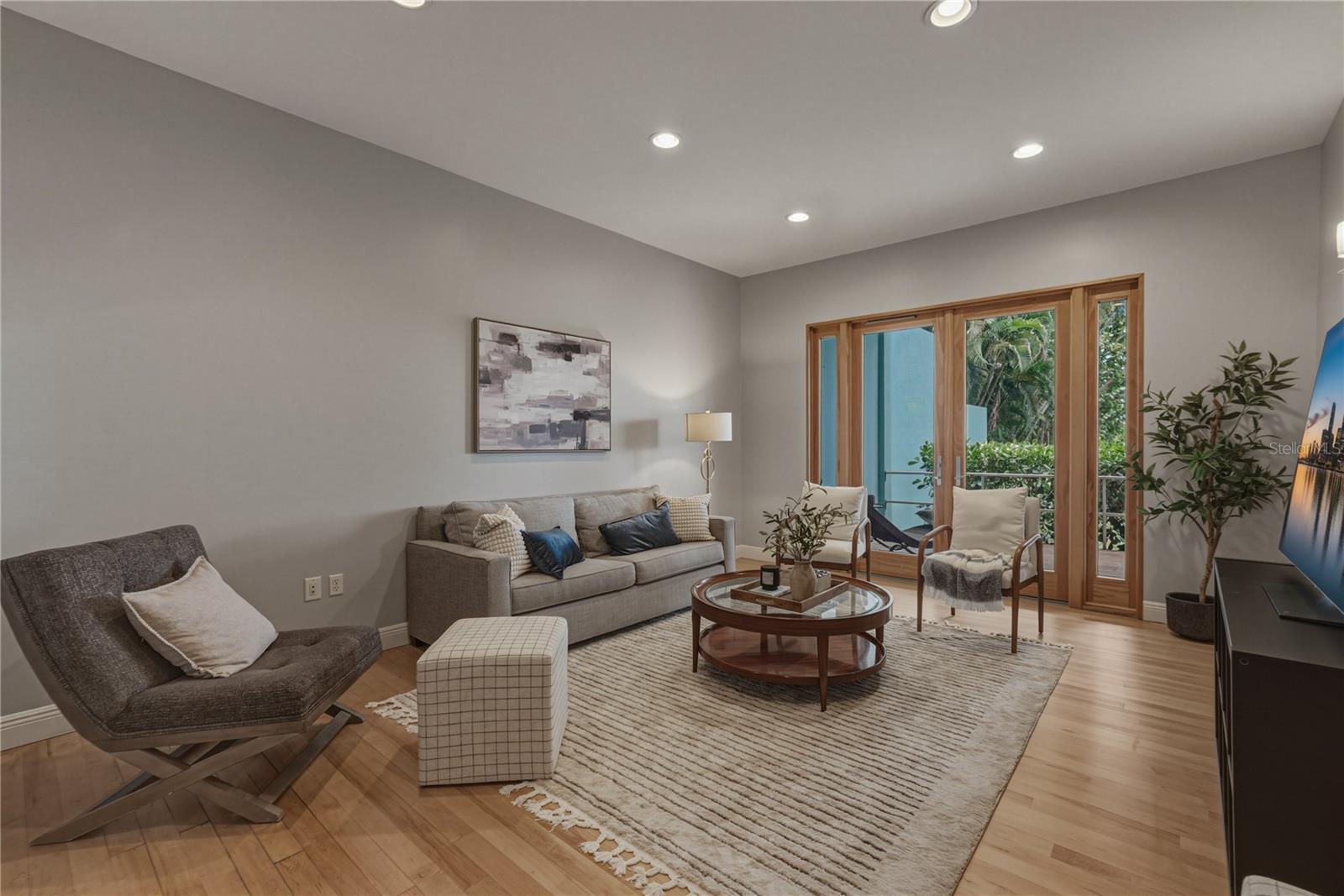 SNELL ISLE SHORES - Residential