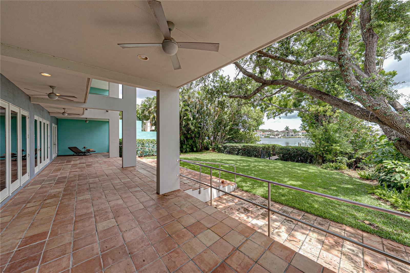 SNELL ISLE SHORES - Residential