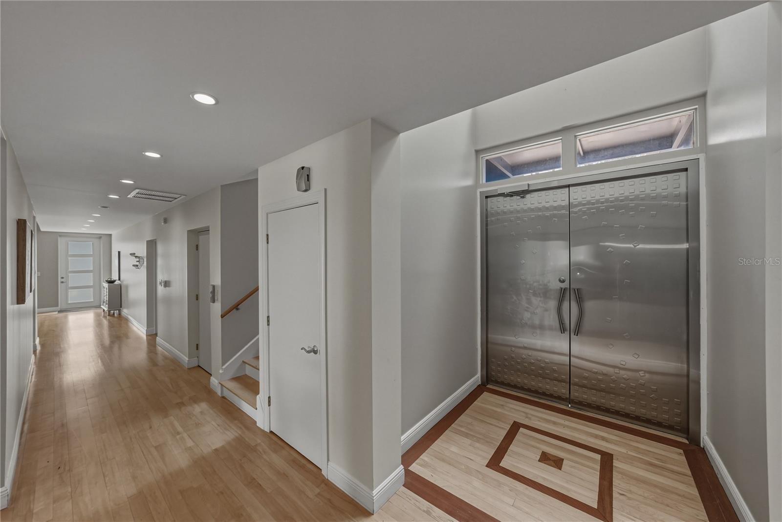 SNELL ISLE SHORES - Residential