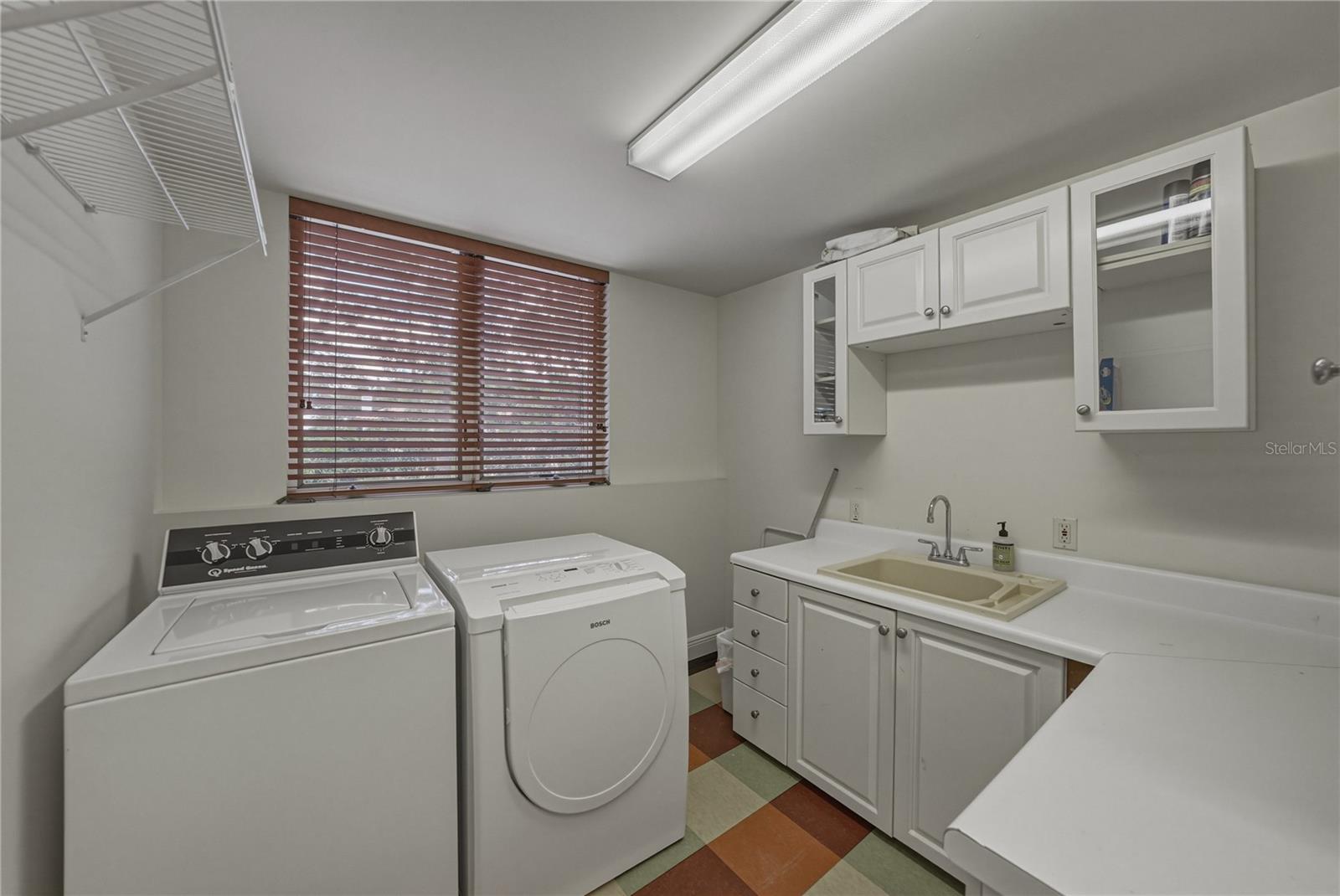 SNELL ISLE SHORES - Residential
