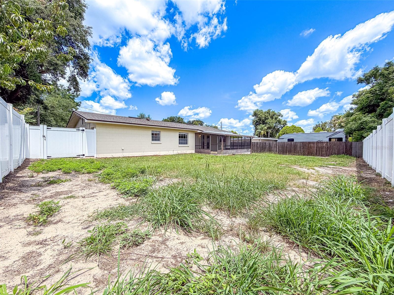HILLS LAKE ELBERT - Residential