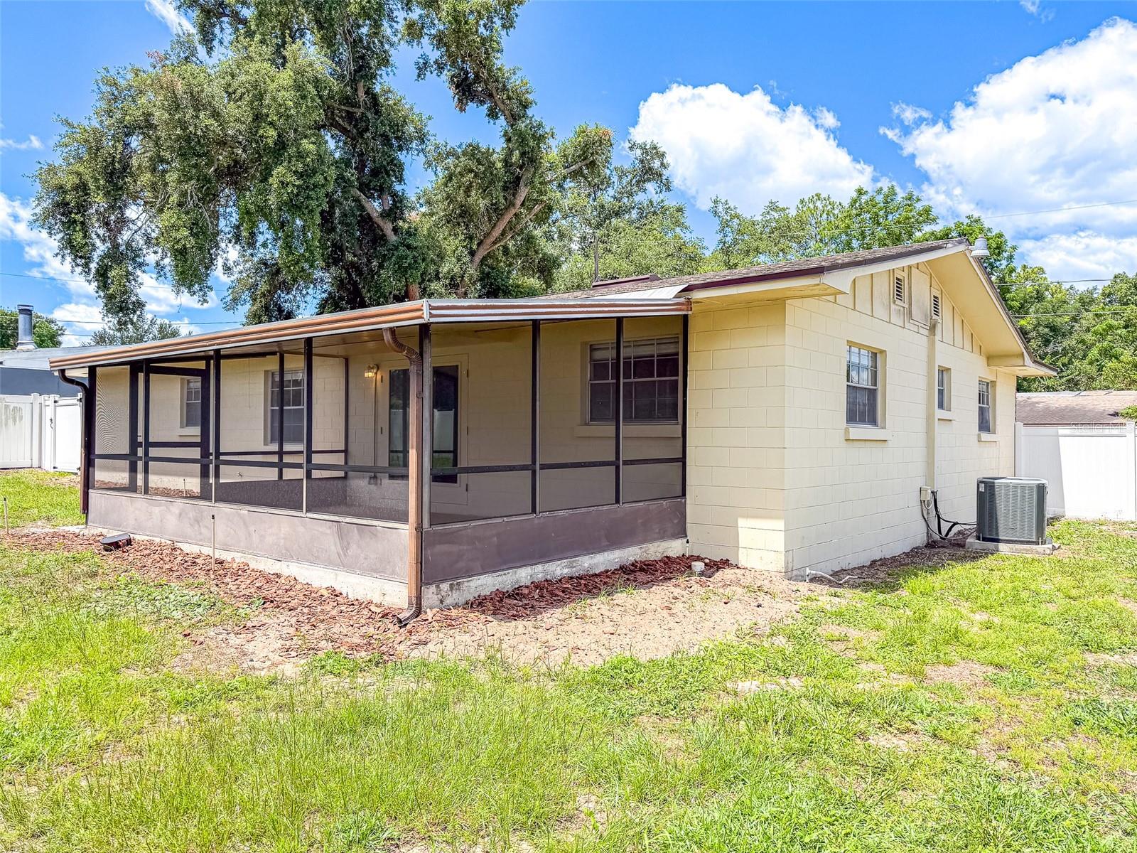 HILLS LAKE ELBERT - Residential