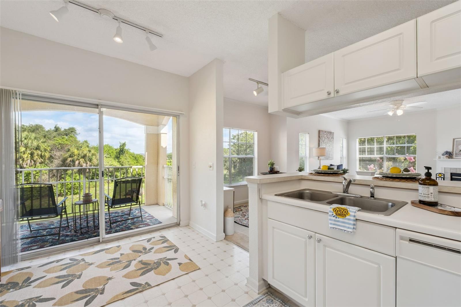 ARBOR LAKES A CONDO - Residential