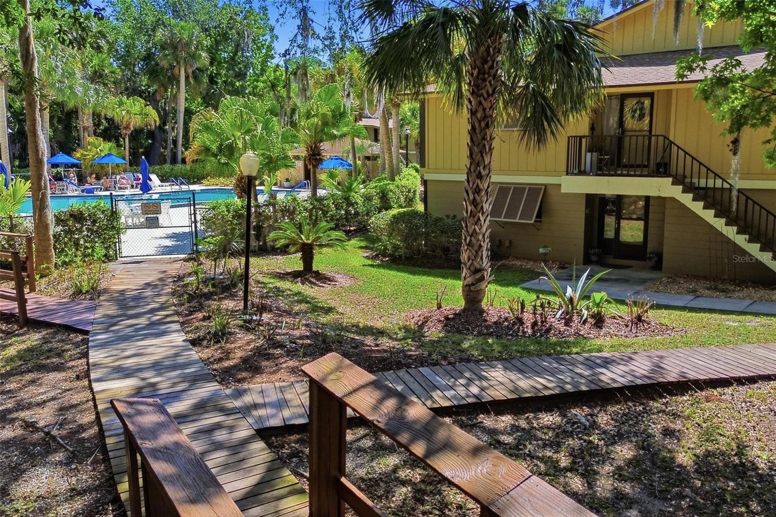LAKESIDE CONDO APTS - Residential