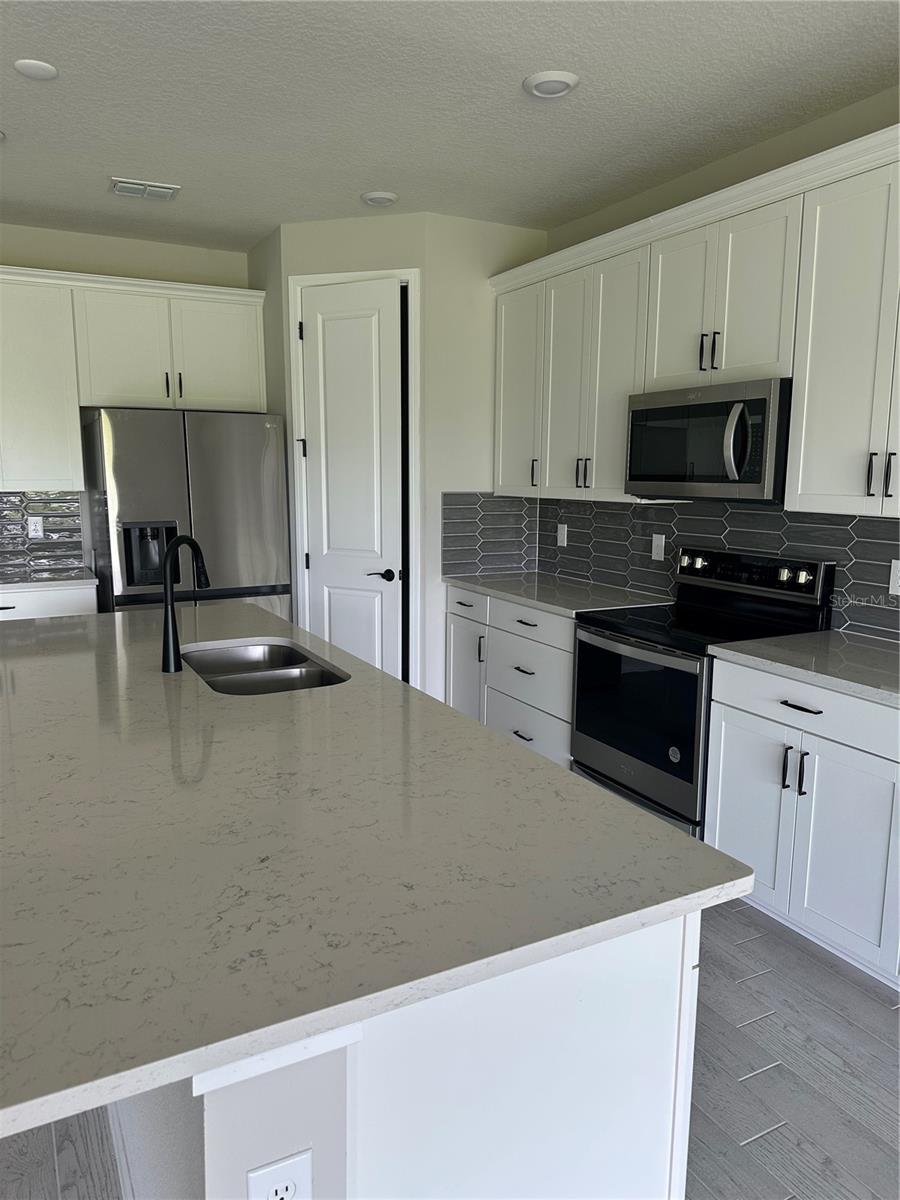 SERENOA LAKES - Residential Lease