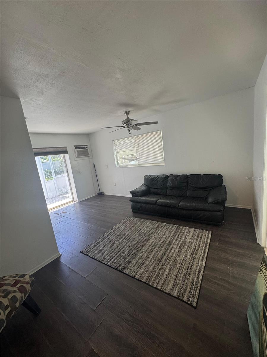 VENICE EDGEWOOD SEC OF - Residential