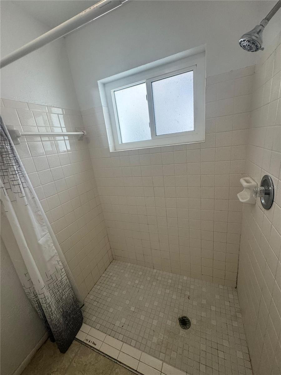 VENICE EDGEWOOD SEC OF - Residential