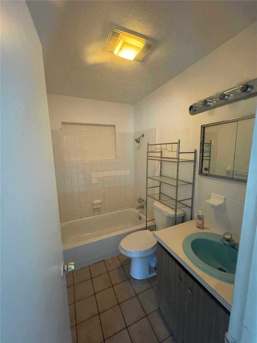 VENICE EDGEWOOD SEC OF - Residential