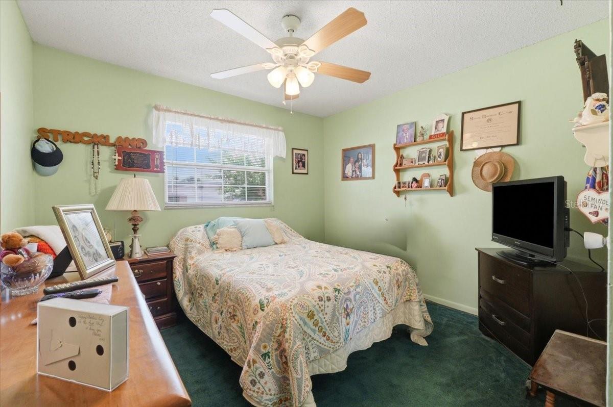 ALAMO VILLAGE - Residential