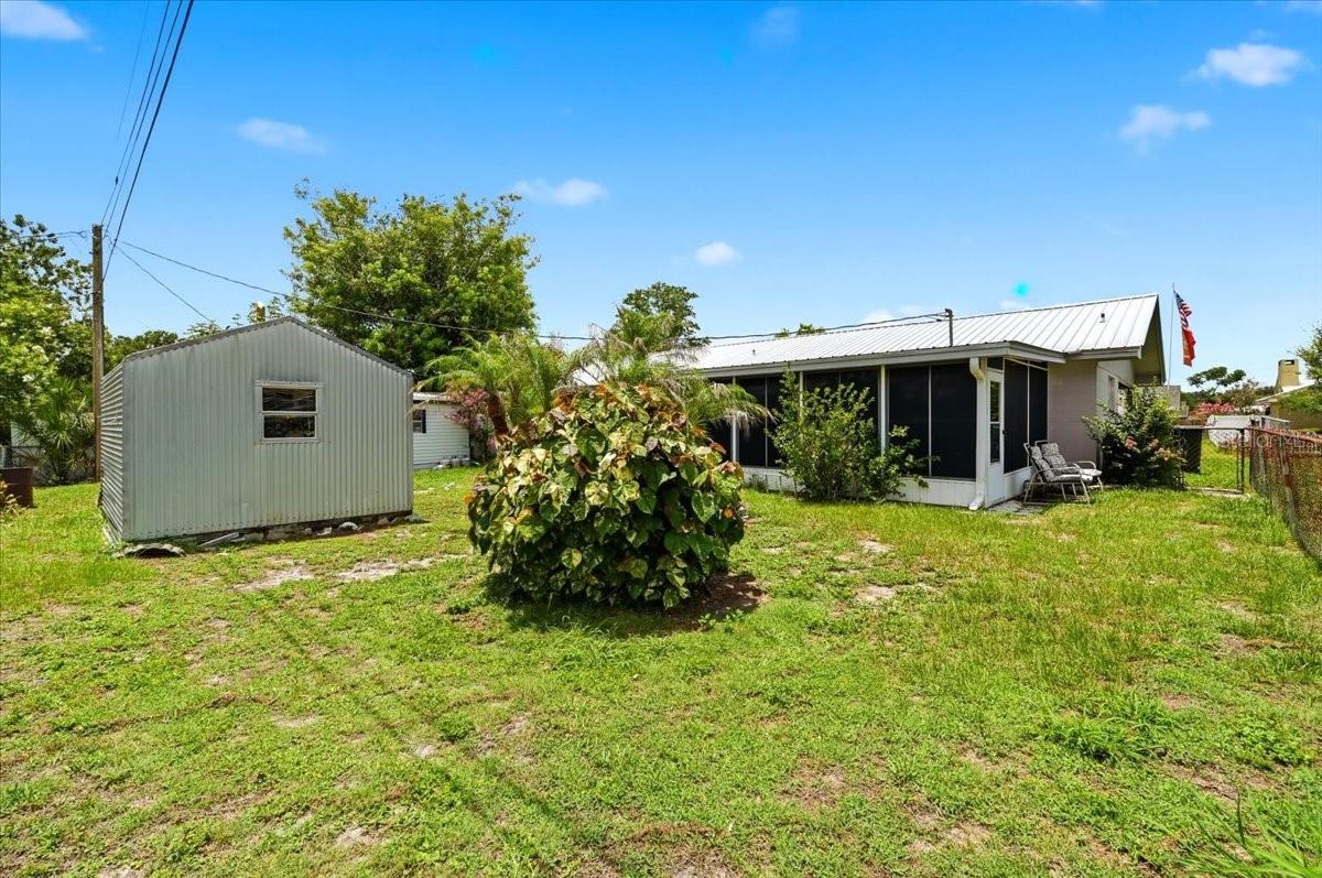 ALAMO VILLAGE - Residential