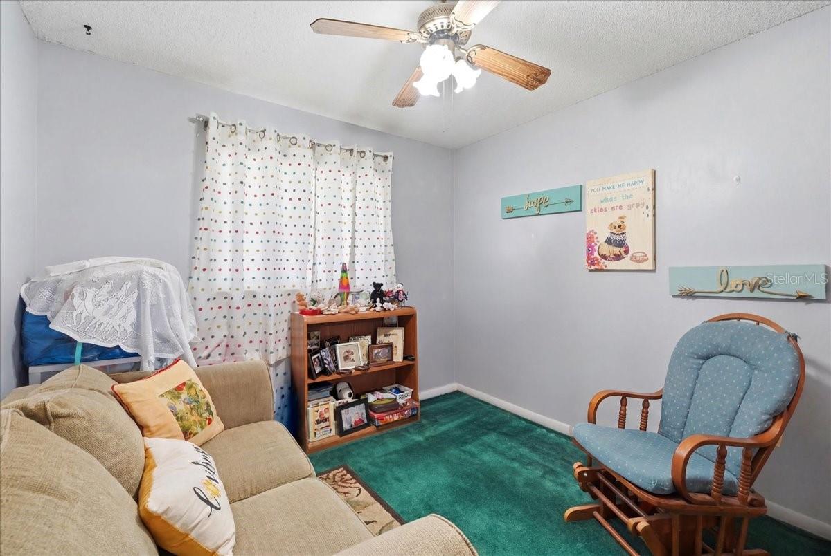 ALAMO VILLAGE - Residential