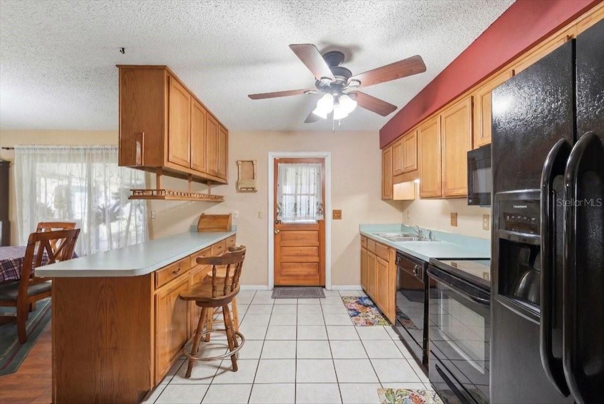 ALAMO VILLAGE - Residential