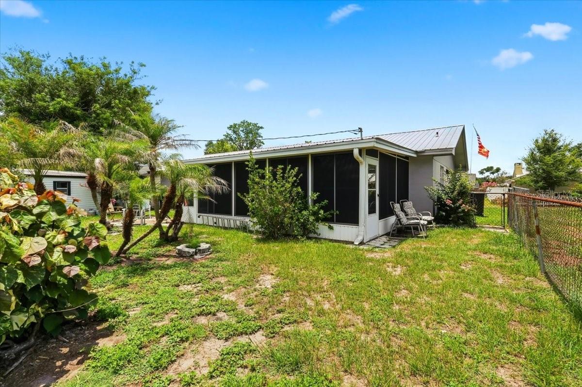 ALAMO VILLAGE - Residential