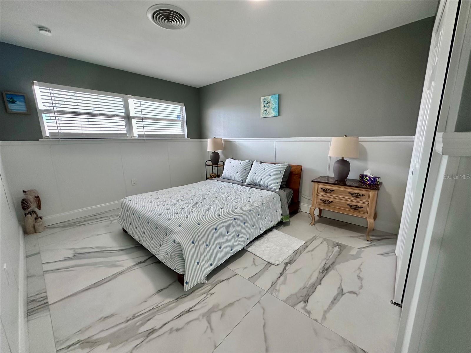 DIXIE SHORES UNIT 01 REP - Residential Lease