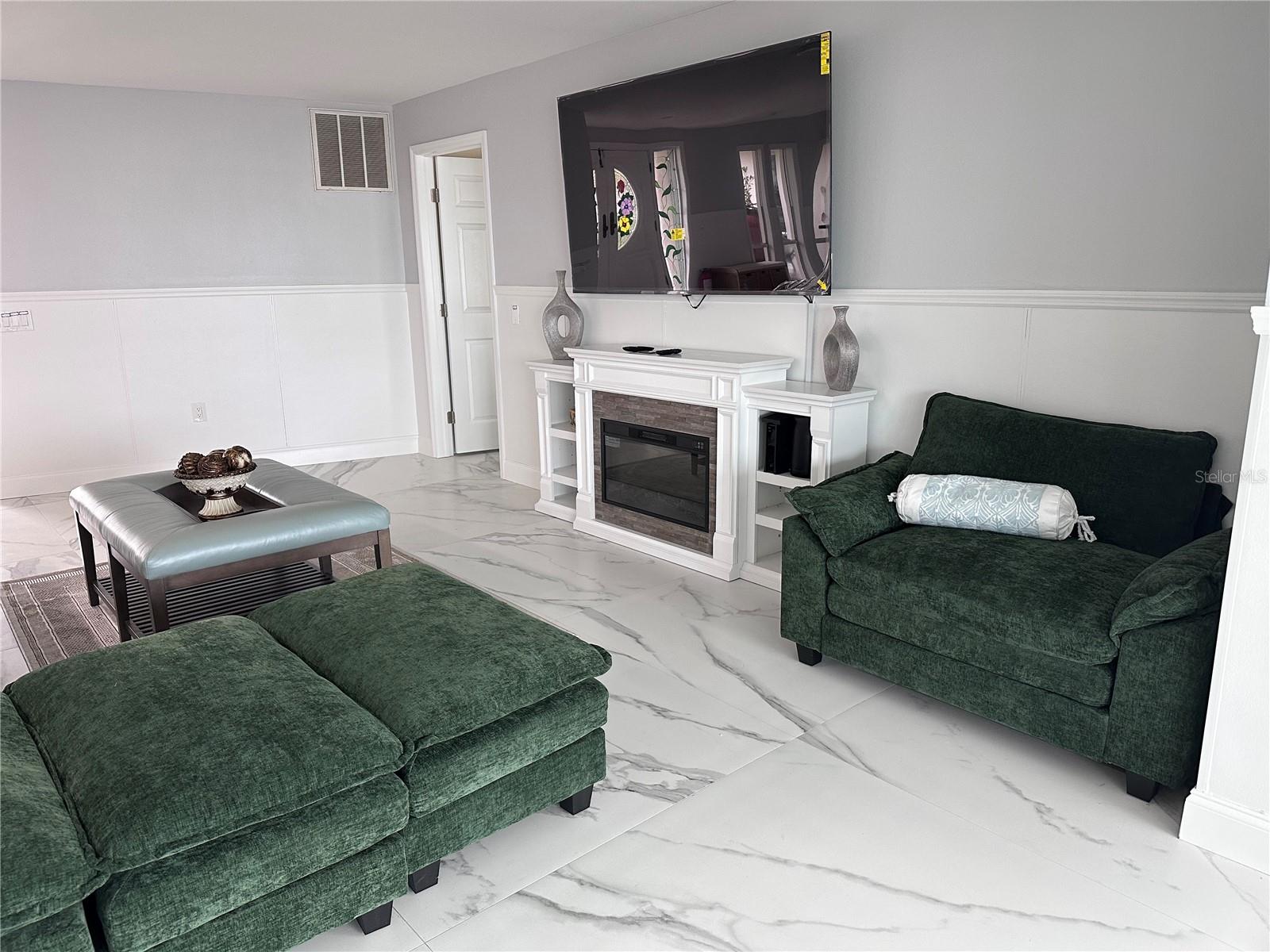 DIXIE SHORES UNIT 01 REP - Residential Lease