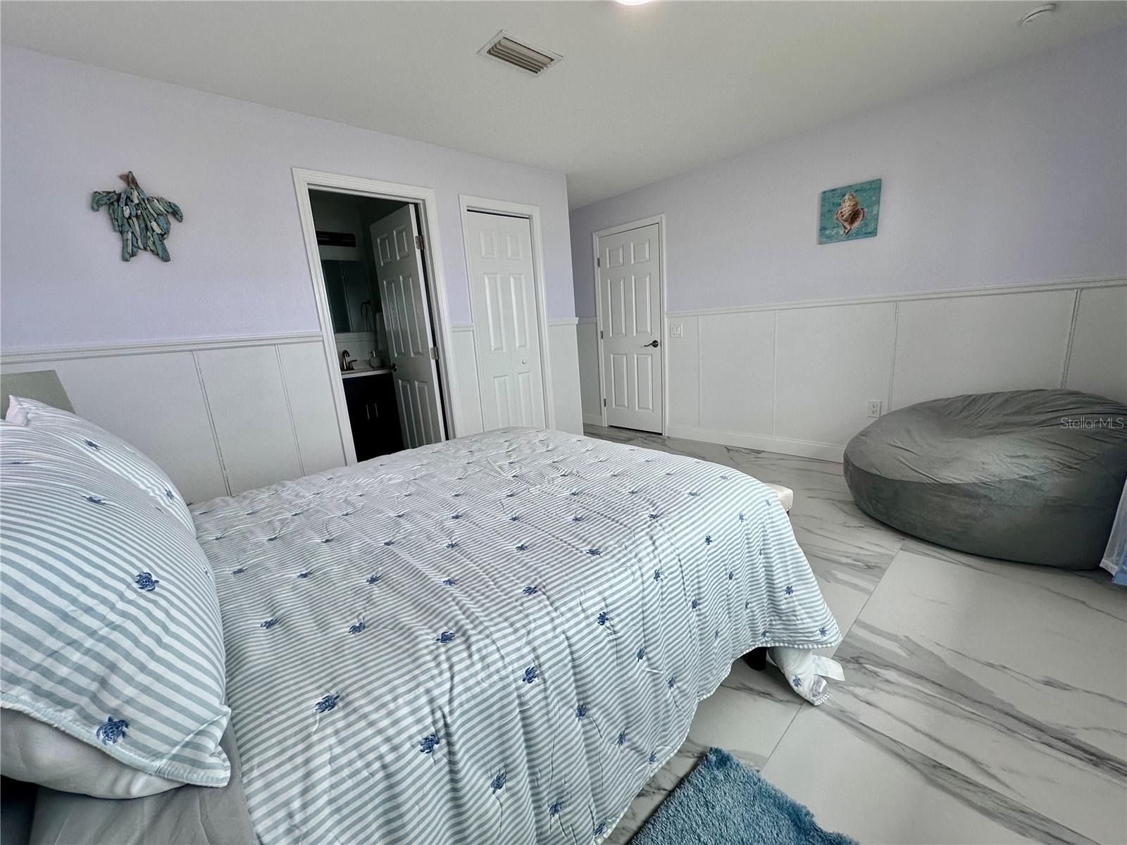 DIXIE SHORES UNIT 01 REP - Residential Lease
