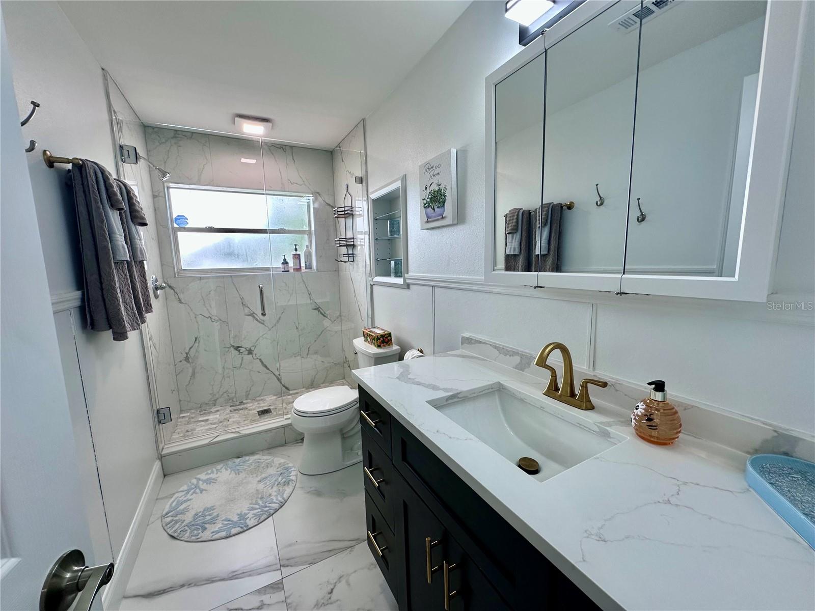 DIXIE SHORES UNIT 01 REP - Residential Lease