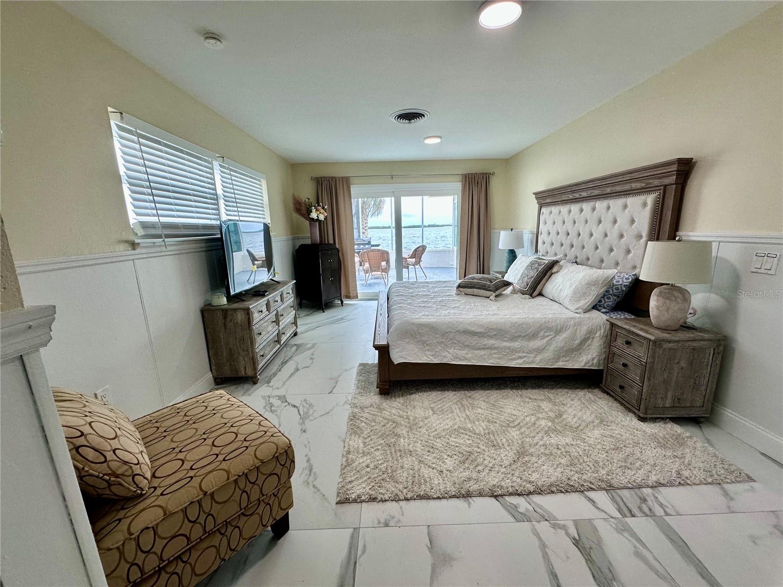 DIXIE SHORES UNIT 01 REP - Residential Lease