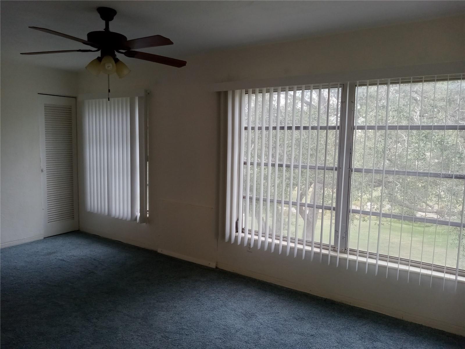 ON TOP OF THE WORLD - Residential Lease