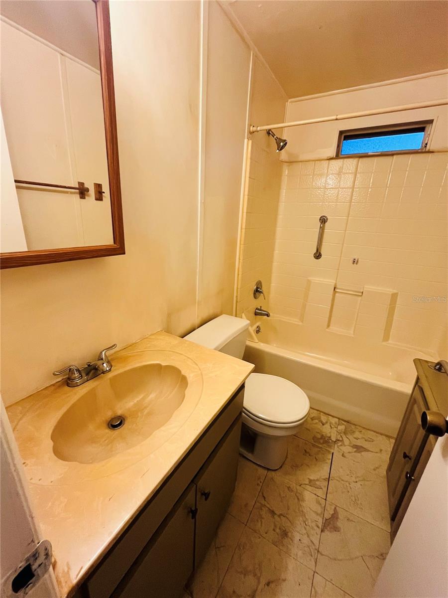 MANGO HILLS ADD 1 - Residential Lease