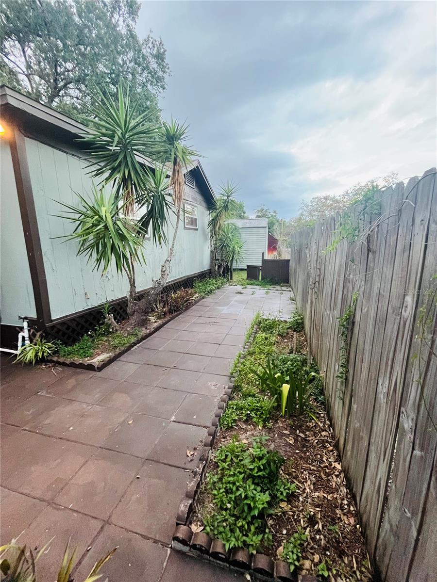 MANGO HILLS ADD 1 - Residential Lease