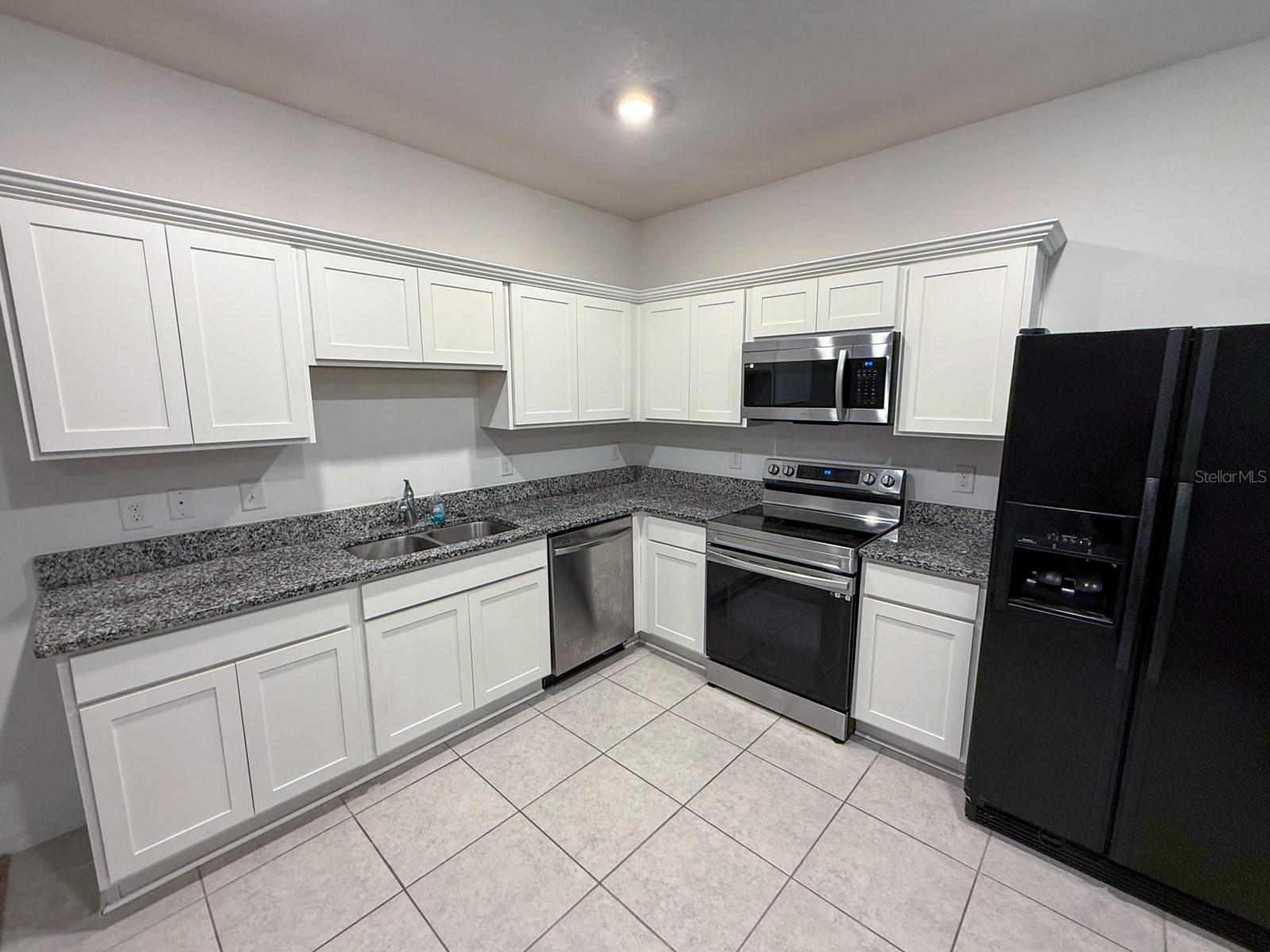 MADISON PLACE - Residential