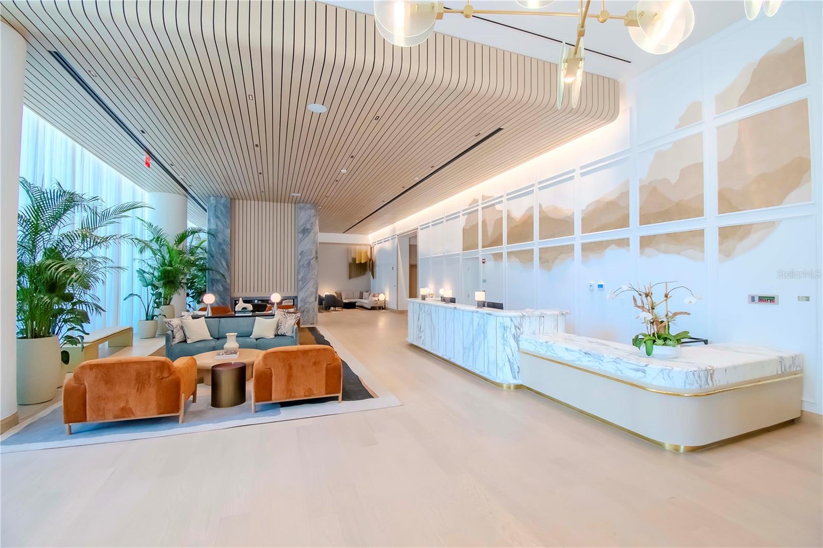 RITZ CARLTON RESIDENCES - Residential
