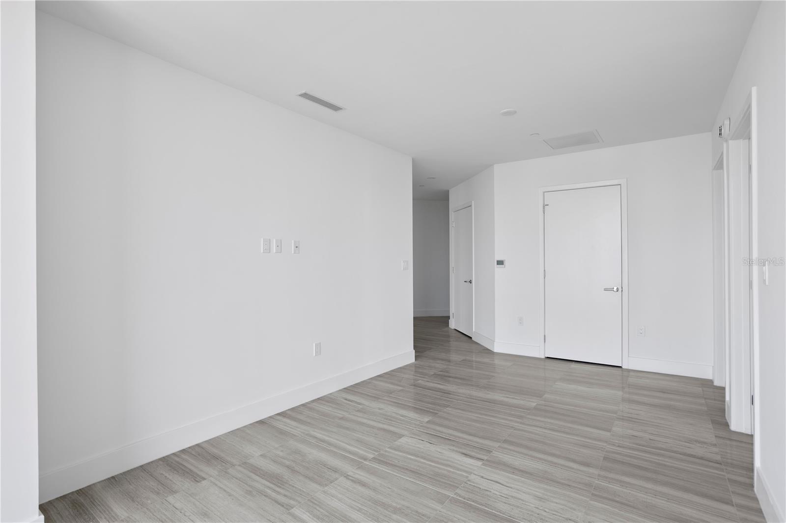 RITZ CARLTON RESIDENCES - Residential