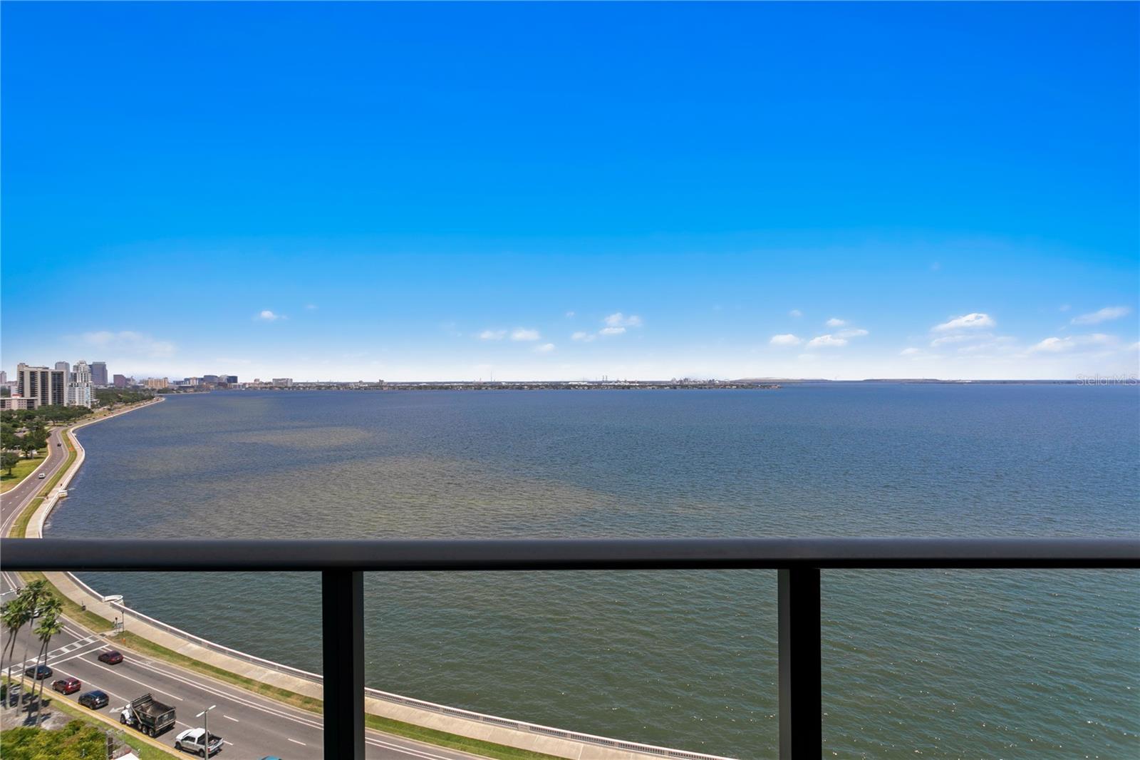 RITZ CARLTON RESIDENCES - Residential