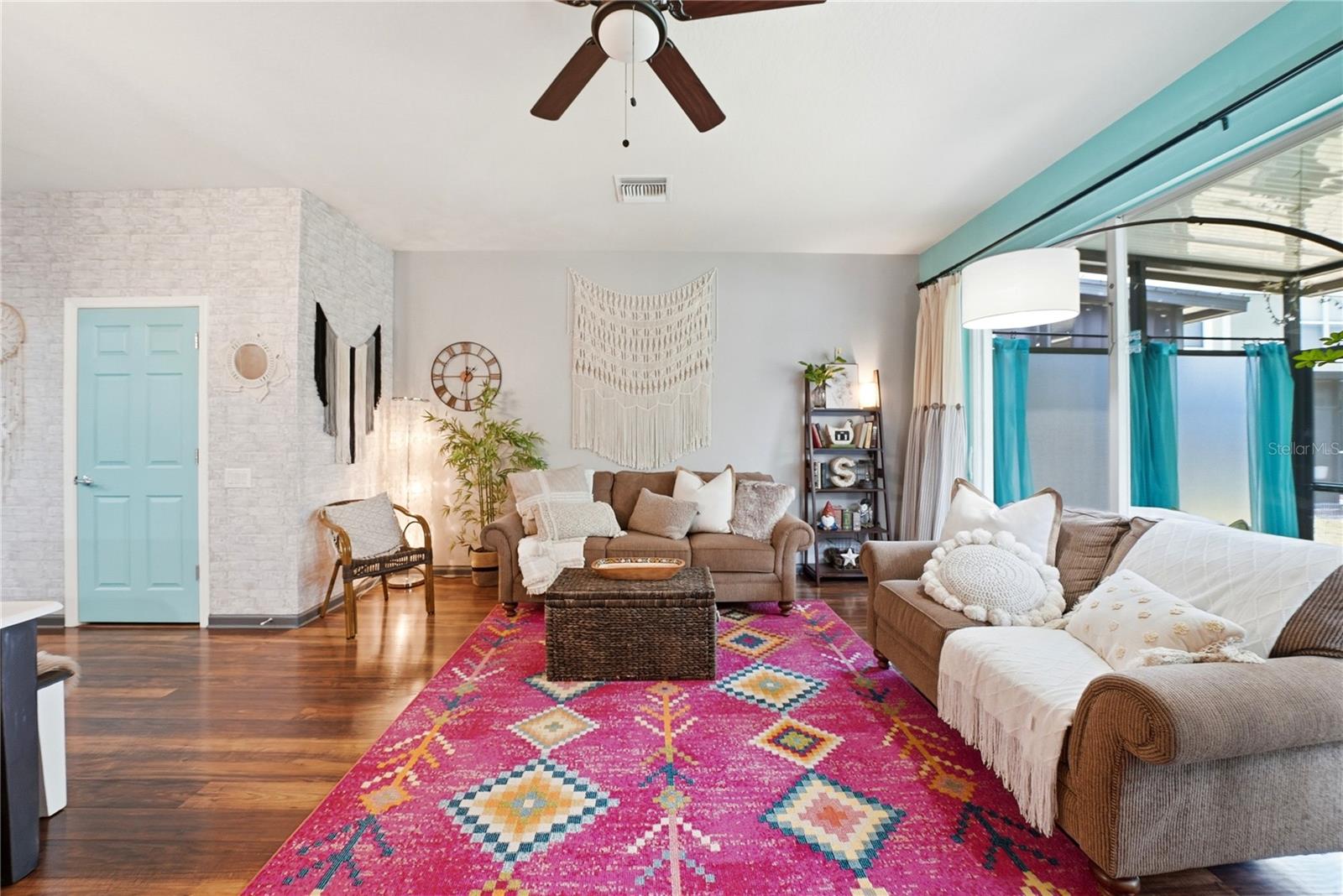 VENTURA BAY TOWNHOMES - Residential