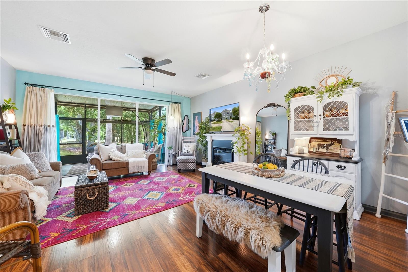 VENTURA BAY TOWNHOMES - Residential
