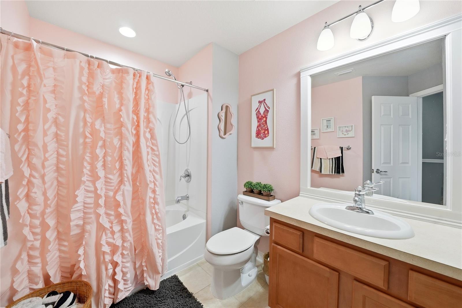 VENTURA BAY TOWNHOMES - Residential
