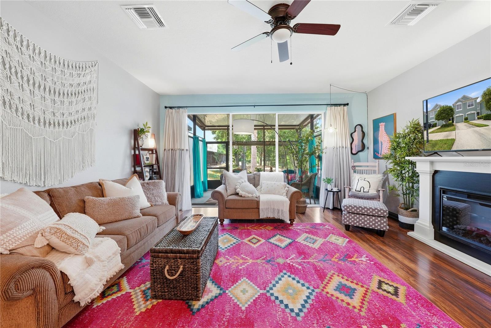 VENTURA BAY TOWNHOMES - Residential