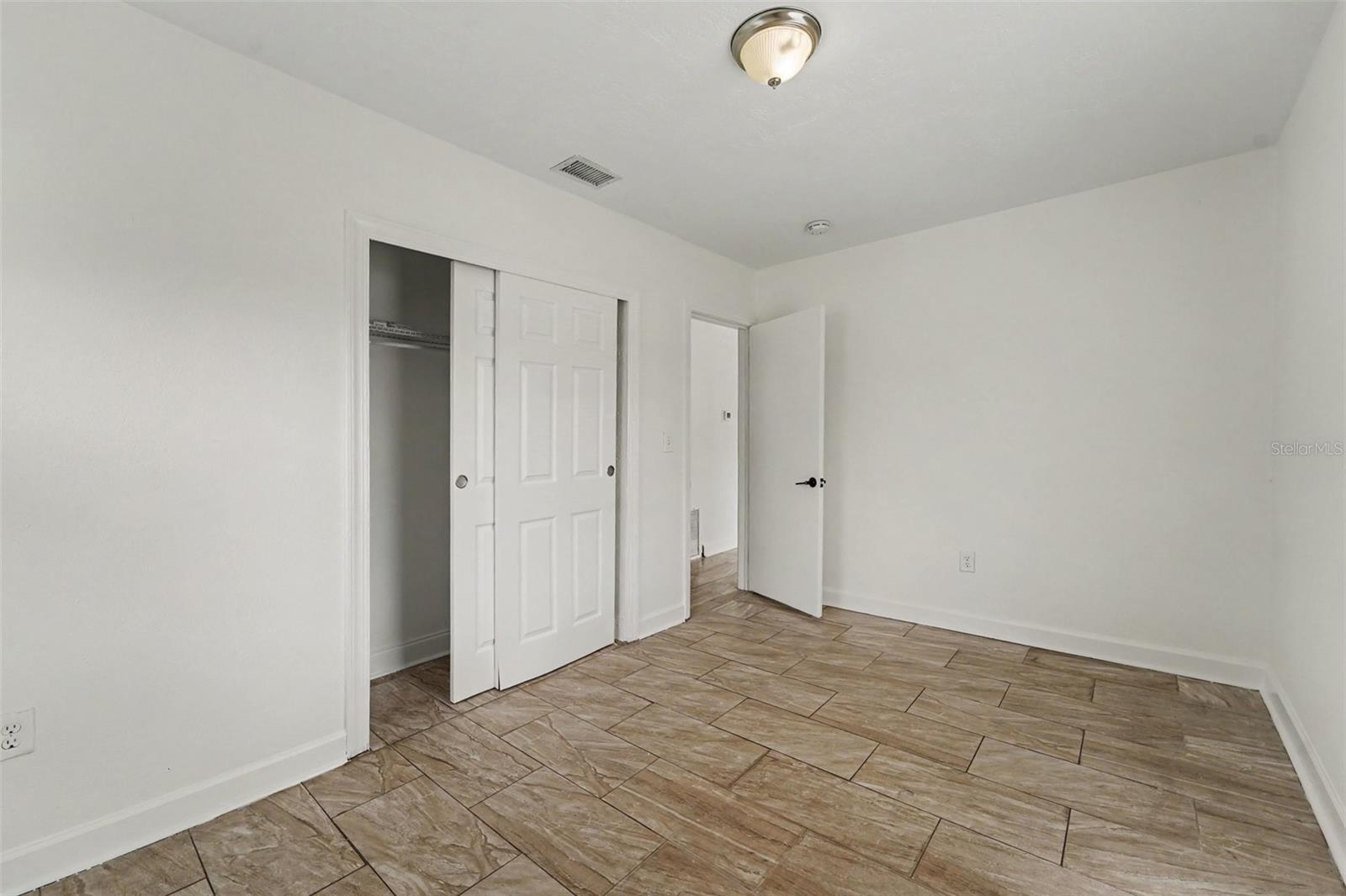 HAMNERS MARJORY B & W E FLO - Residential