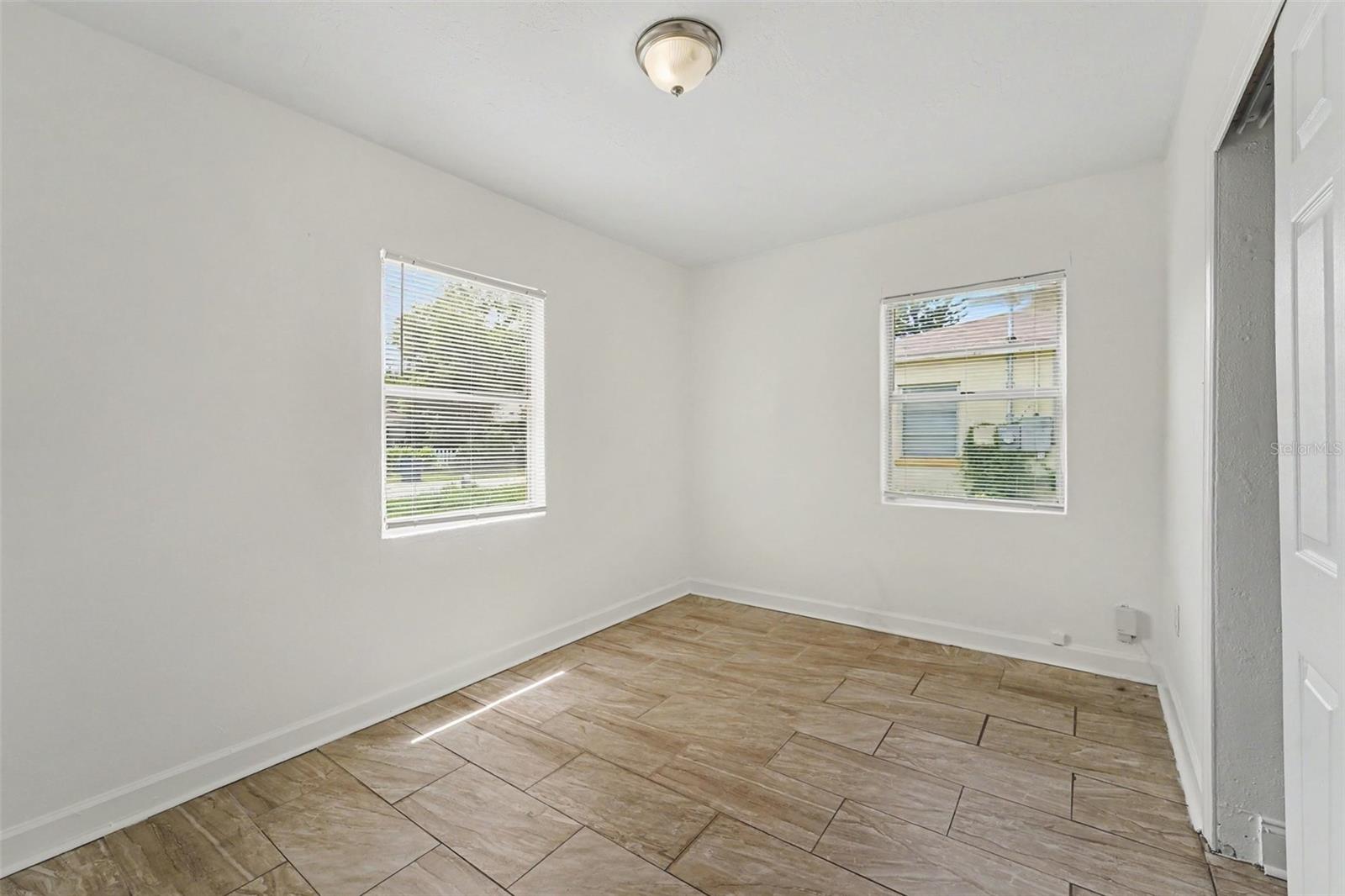 HAMNERS MARJORY B & W E FLO - Residential